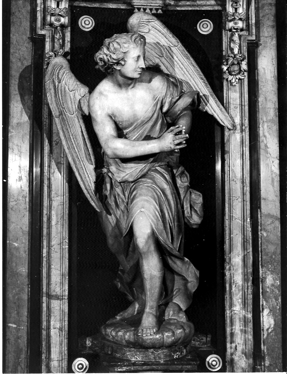 angelo (statua, elemento d'insieme) di Maestri Giovanni Battista detto Volpino (attribuito) (sec. XVII)