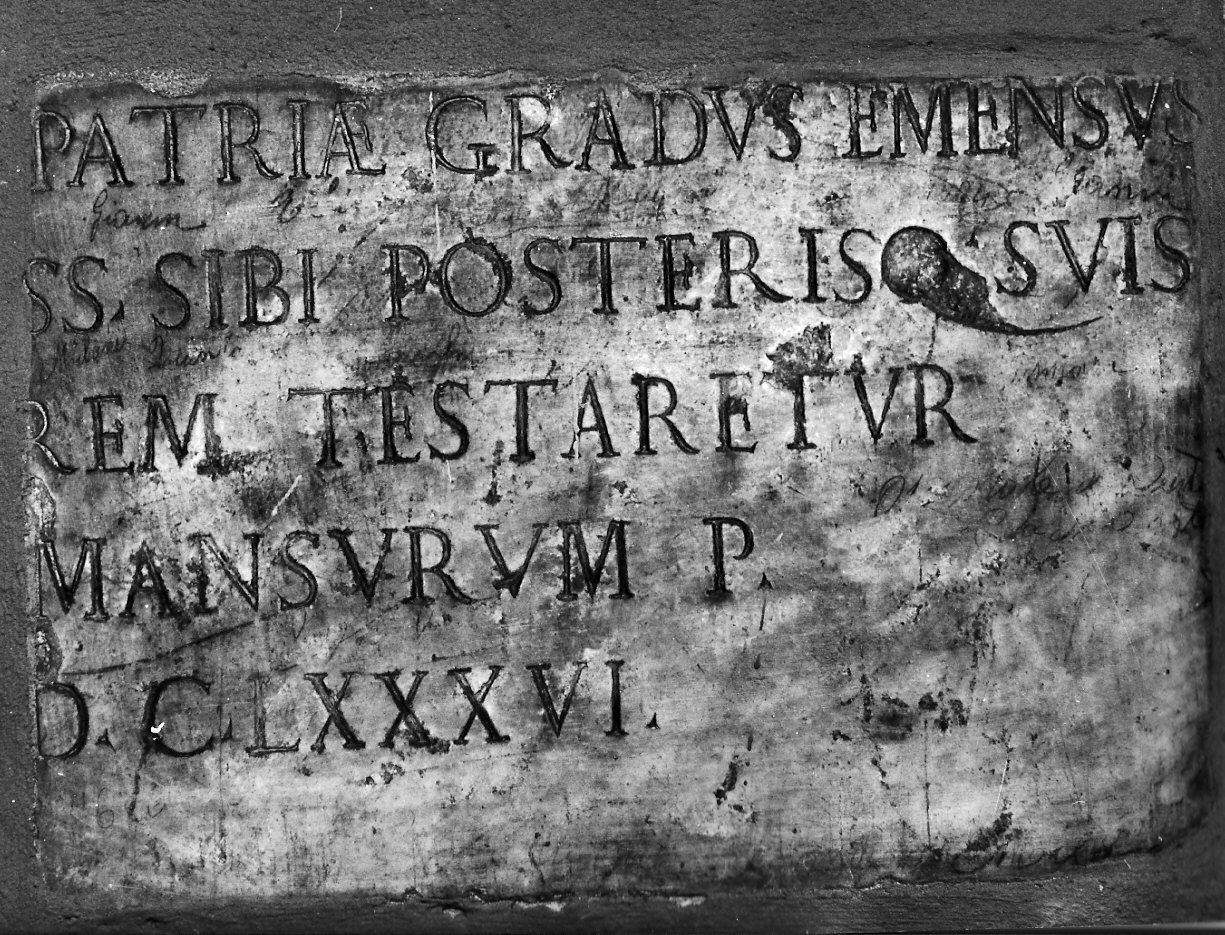 lapide tombale, frammento - bottega lombarda (sec. XVI)