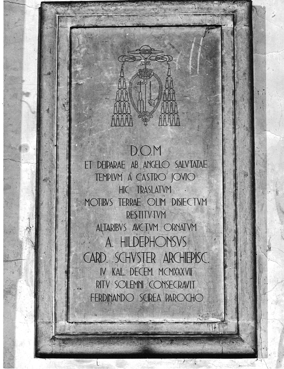 lapide commemorativa, opera isolata - bottega lombarda (sec. XX)