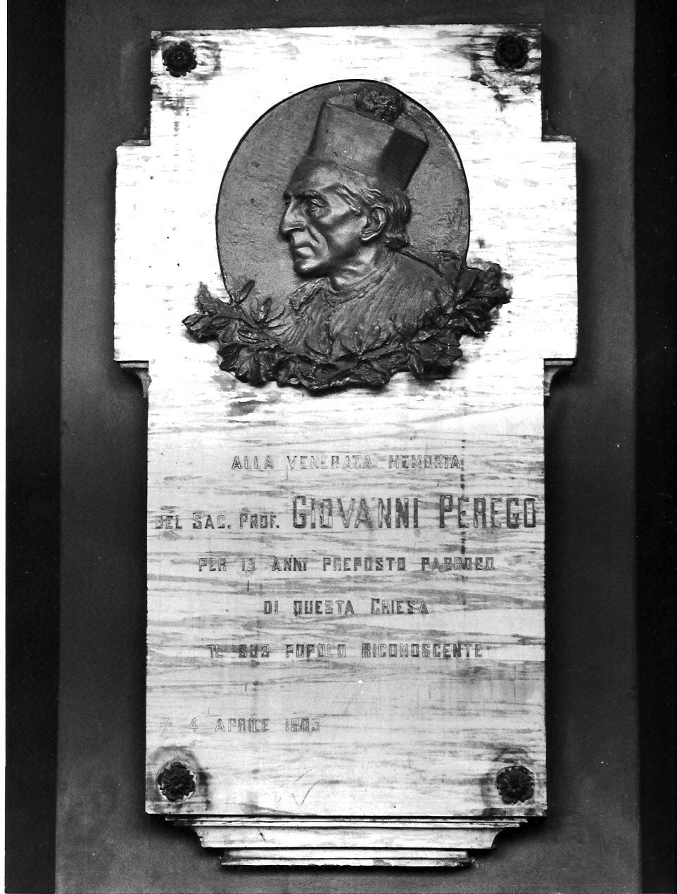 lapide commemorativa, opera isolata - bottega lombarda (sec. XX)