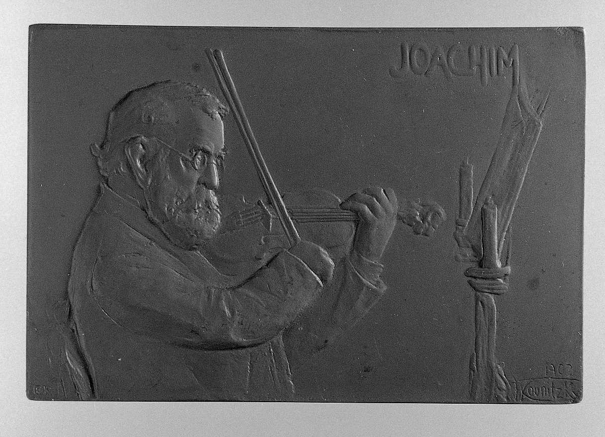 Ritratto di Joachim Joseph, ritratto del violinista Joachim Joseph mentre suona il violino (placchetta) di Kounitzky Franz (sec. XX)