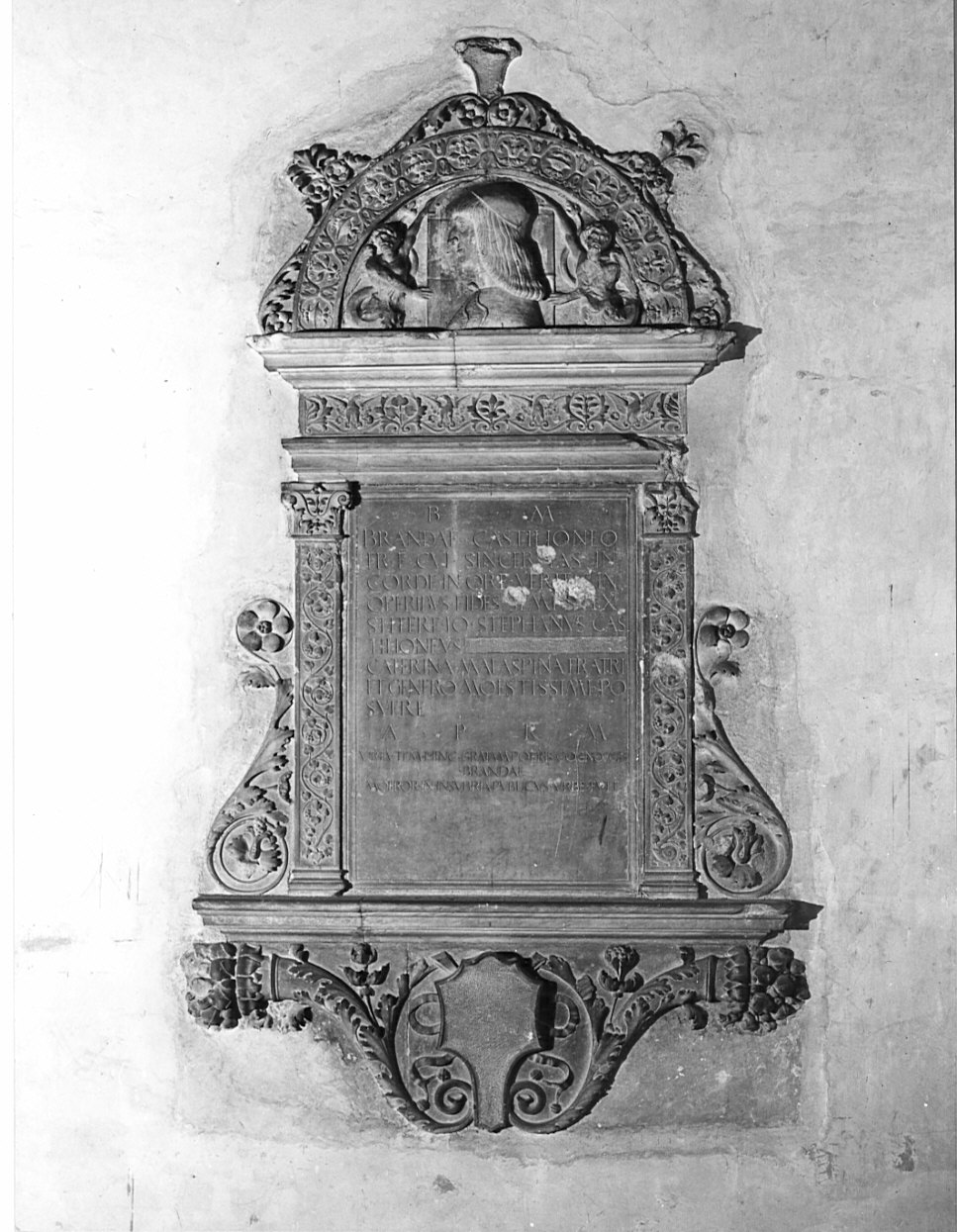 lapide tombale, opera isolata - bottega lombarda (sec. XV)