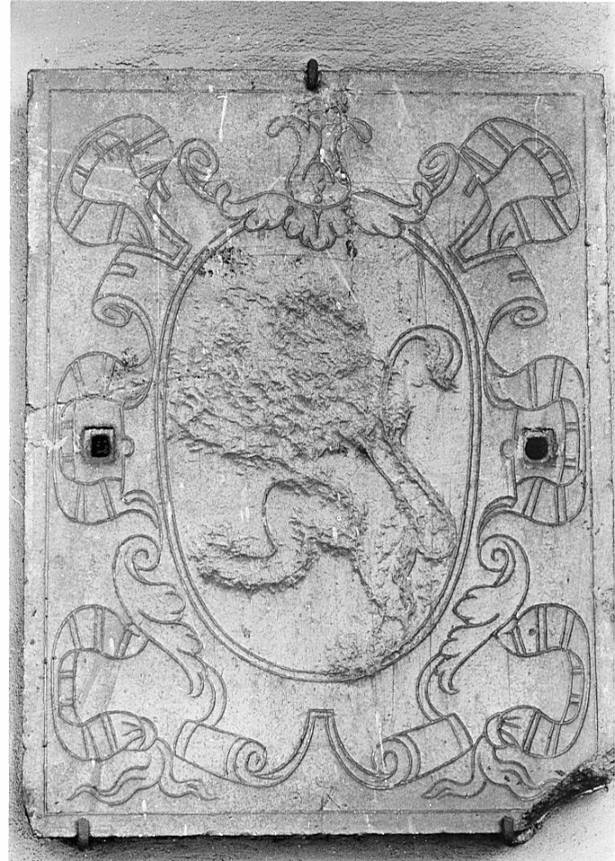 lapide, opera isolata - bottega milanese (sec. XVI, sec. XVIII)