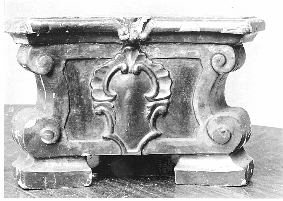 base, serie - bottega lombarda (secc. XVIII/ XIX)