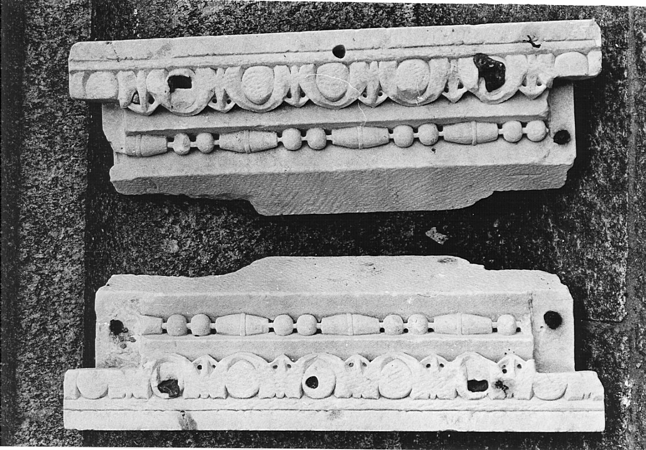 cornicione, frammento - bottega lombarda (fine/inizio secc. XV/ XVI)