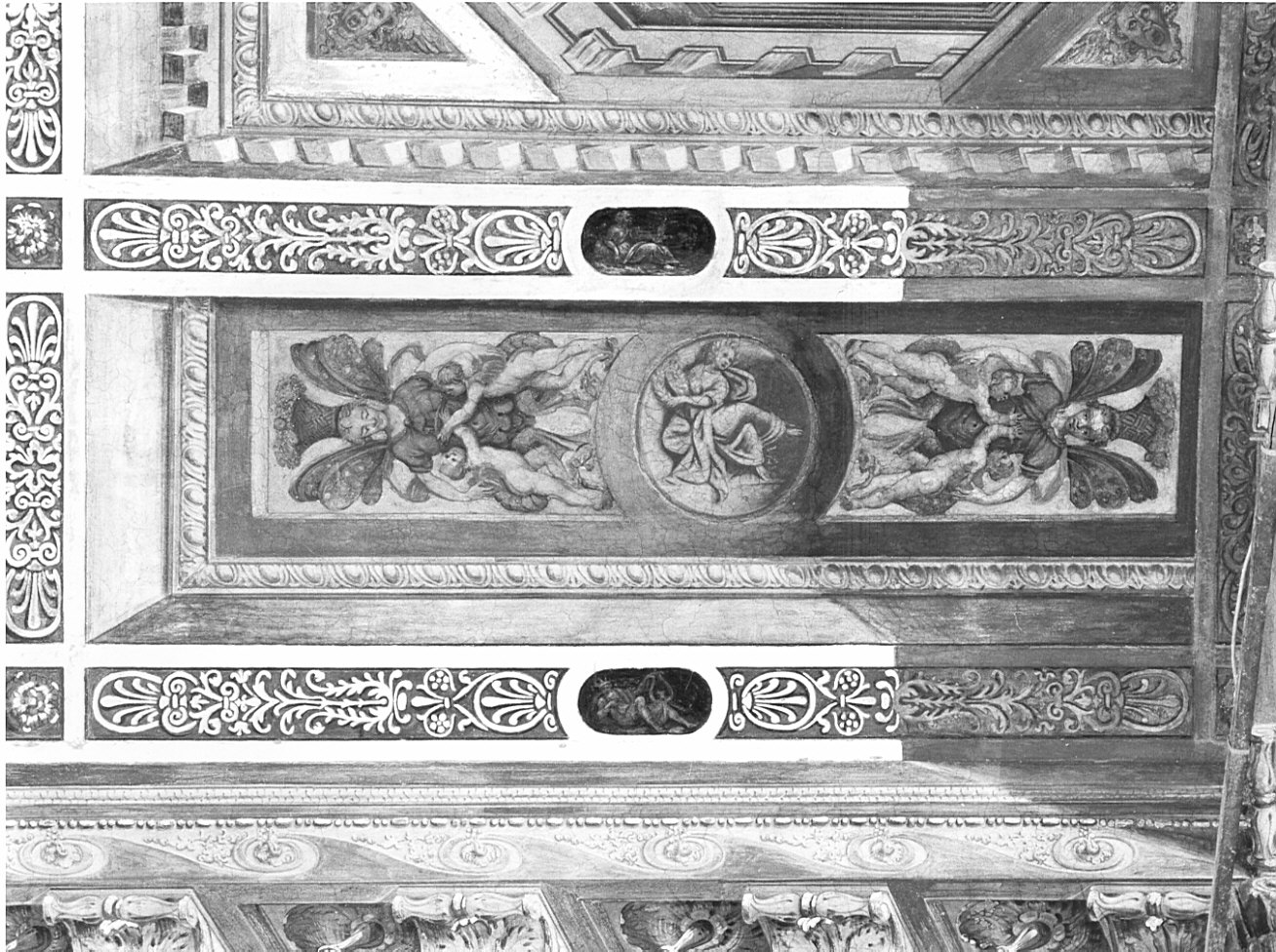 figura allegorica femminile/ Decorazioni (dipinto, elemento d'insieme) di Campi Vincenzo (attribuito) (sec. XVI)