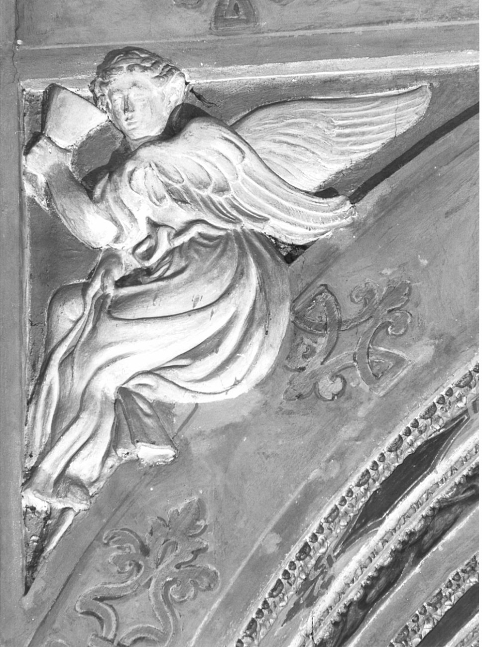 angeli (decorazione plastica, coppia) - bottega lombarda (sec. XVI)