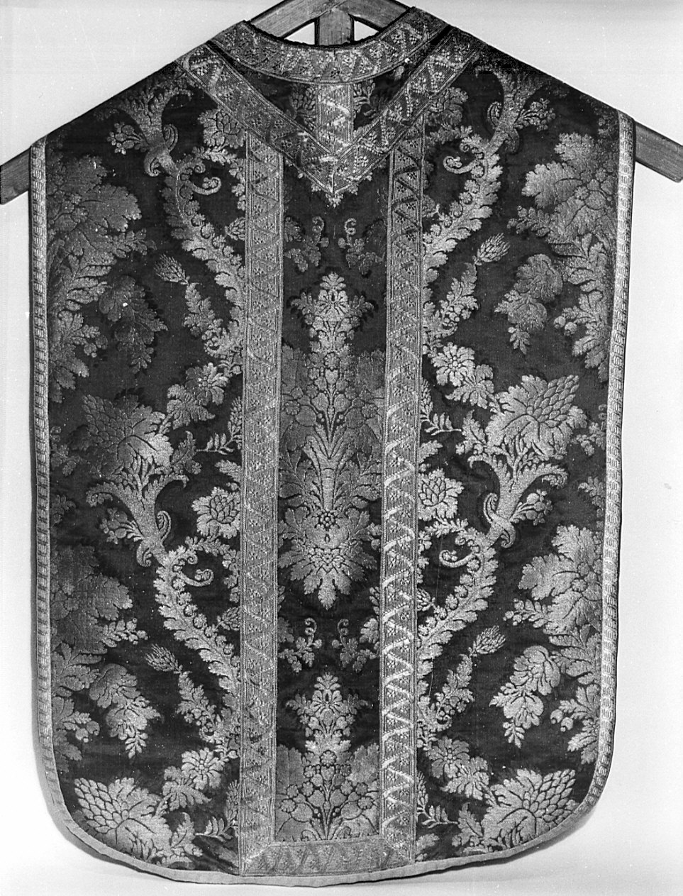 paramento liturgico, insieme - manifattura lombarda (prima metà sec. XVIII)