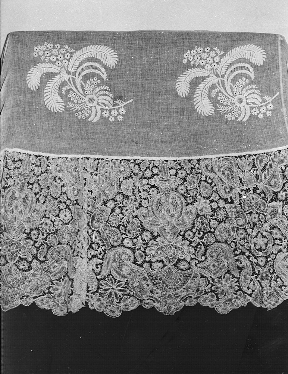 merletto, opera isolata - manifattura lombarda (secc. XVII/ XVIII)