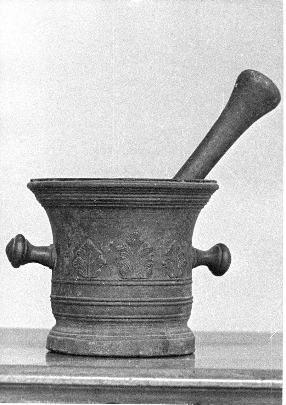 mortaio, opera isolata - bottega italiana (secc. XVI/ XVII)