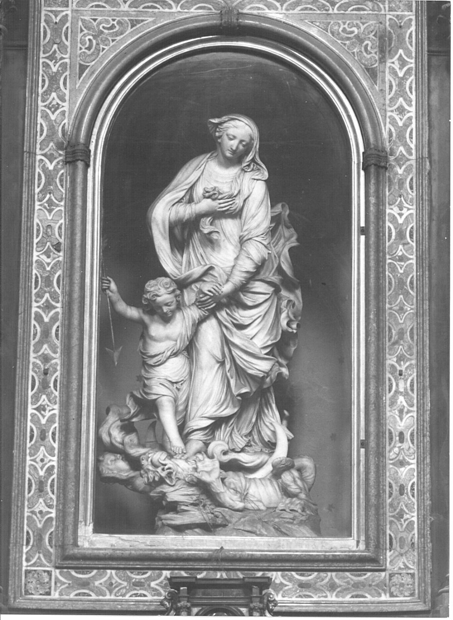 Immacolata Concezione (gruppo scultoreo, opera isolata) di Rusnati Giuseppe (sec. XVII)