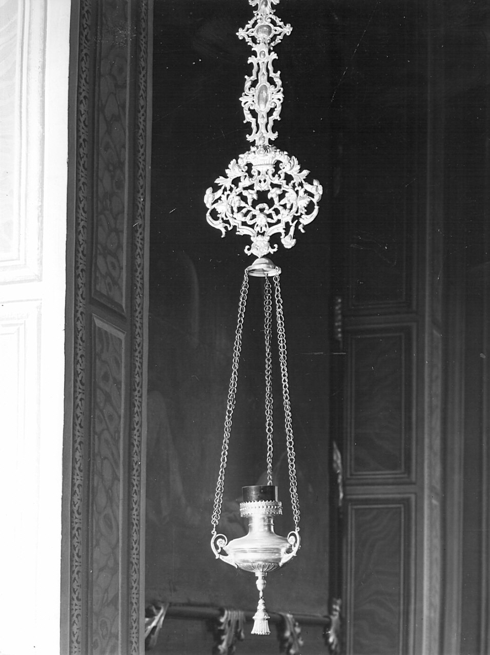 lampada pensile, serie - bottega lombarda (seconda metà, inizio sec. XIX, sec. XX)