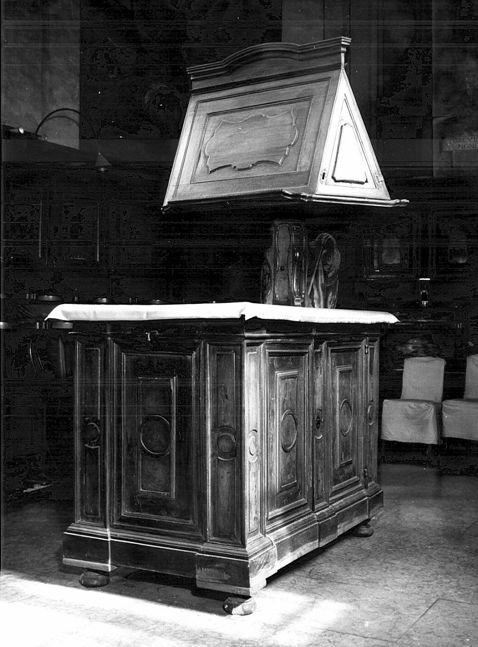 mobile da sacrestia, opera isolata - bottega lombarda (sec. XVII)