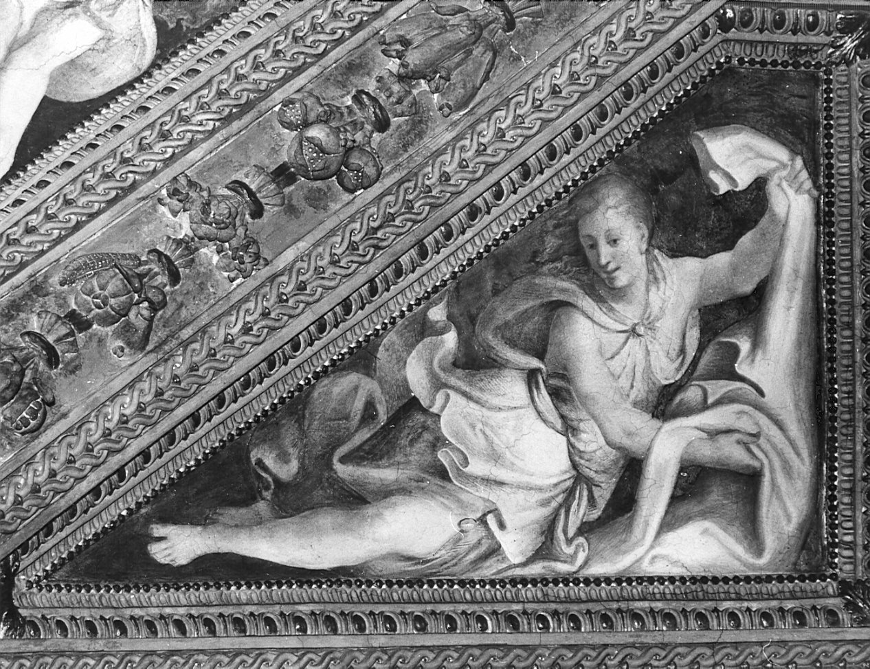 angelo con simbolo della passione (dipinto, elemento d'insieme) di Campi Giulio, Campi Antonio (attribuito) (sec. XVI)