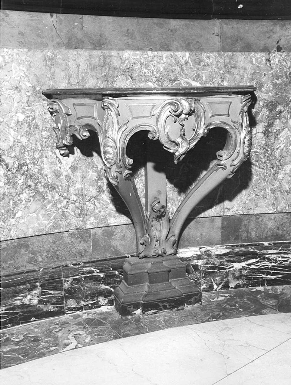 tavolo da muro, serie - bottega lombarda (sec. XIX)