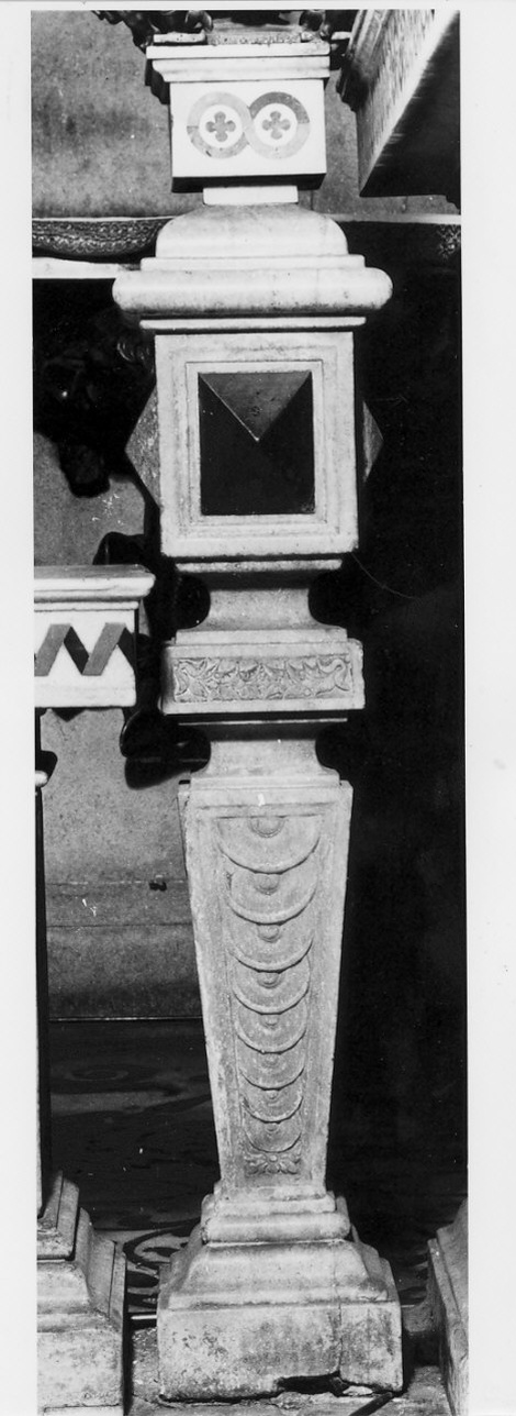 colonnina, opera isolata - bottega lombarda (sec. XVIII)