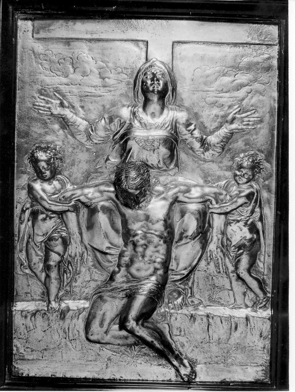 deposizione di Cristo dalla croce (rilievo, elemento d'insieme) di Manfredini Luigi (attribuito) (inizio sec. XIX)