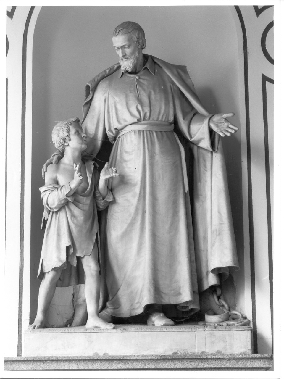 fanciullo con benefattore (gruppo scultoreo, opera isolata) - ambito lombardo (sec. XX)