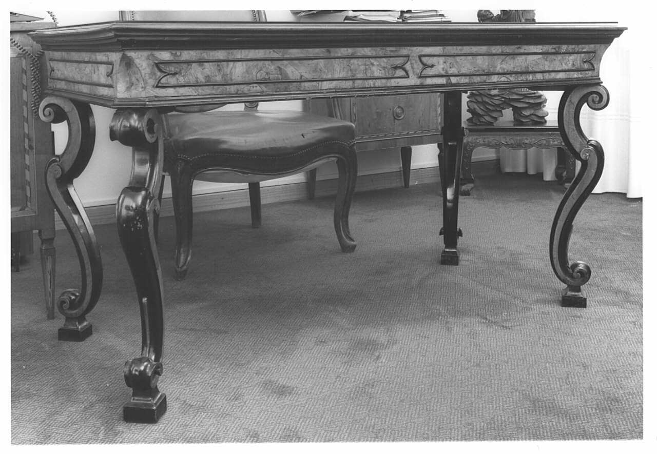 tavolo, opera isolata - ambito lombardo (seconda metà sec. XVIII)