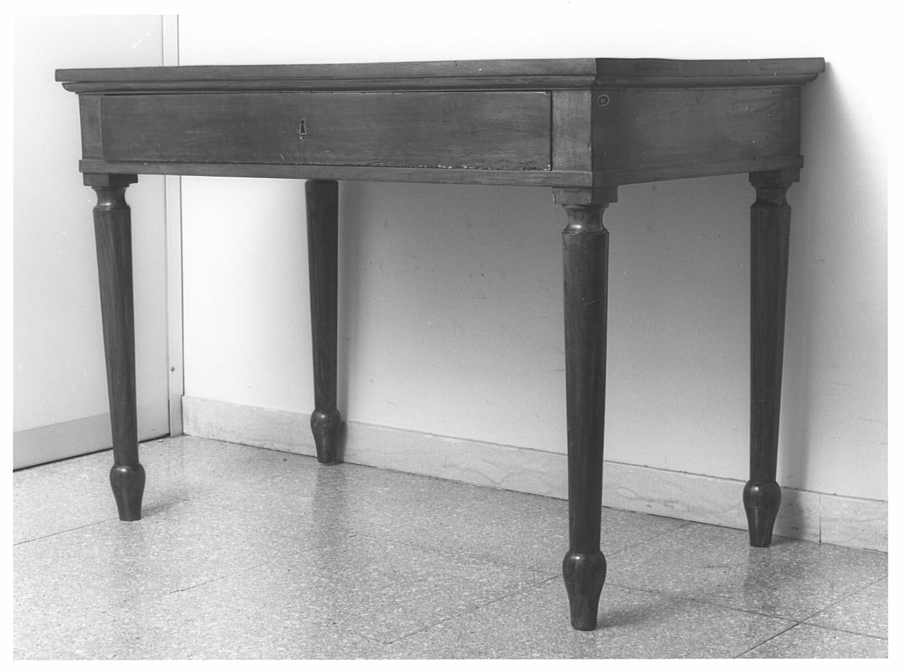 tavolo, opera isolata - ambito lombardo (seconda metà sec. XIX)