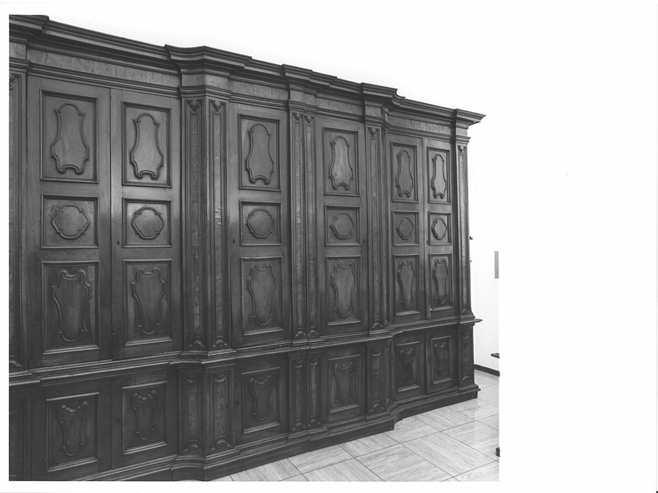 armadio da sacrestia, opera isolata - ambito lombardo (sec. XVIII)