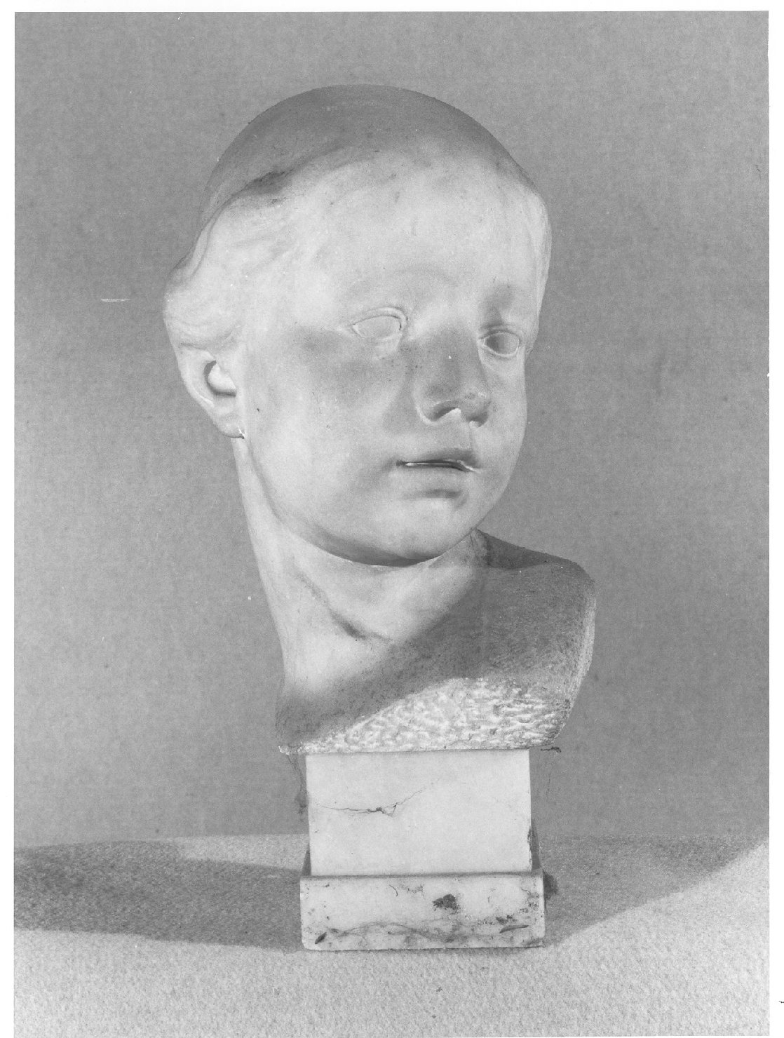 Ritratto di fanciulla (busto, opera isolata) - ambito lombardo (primo quarto sec. XX)