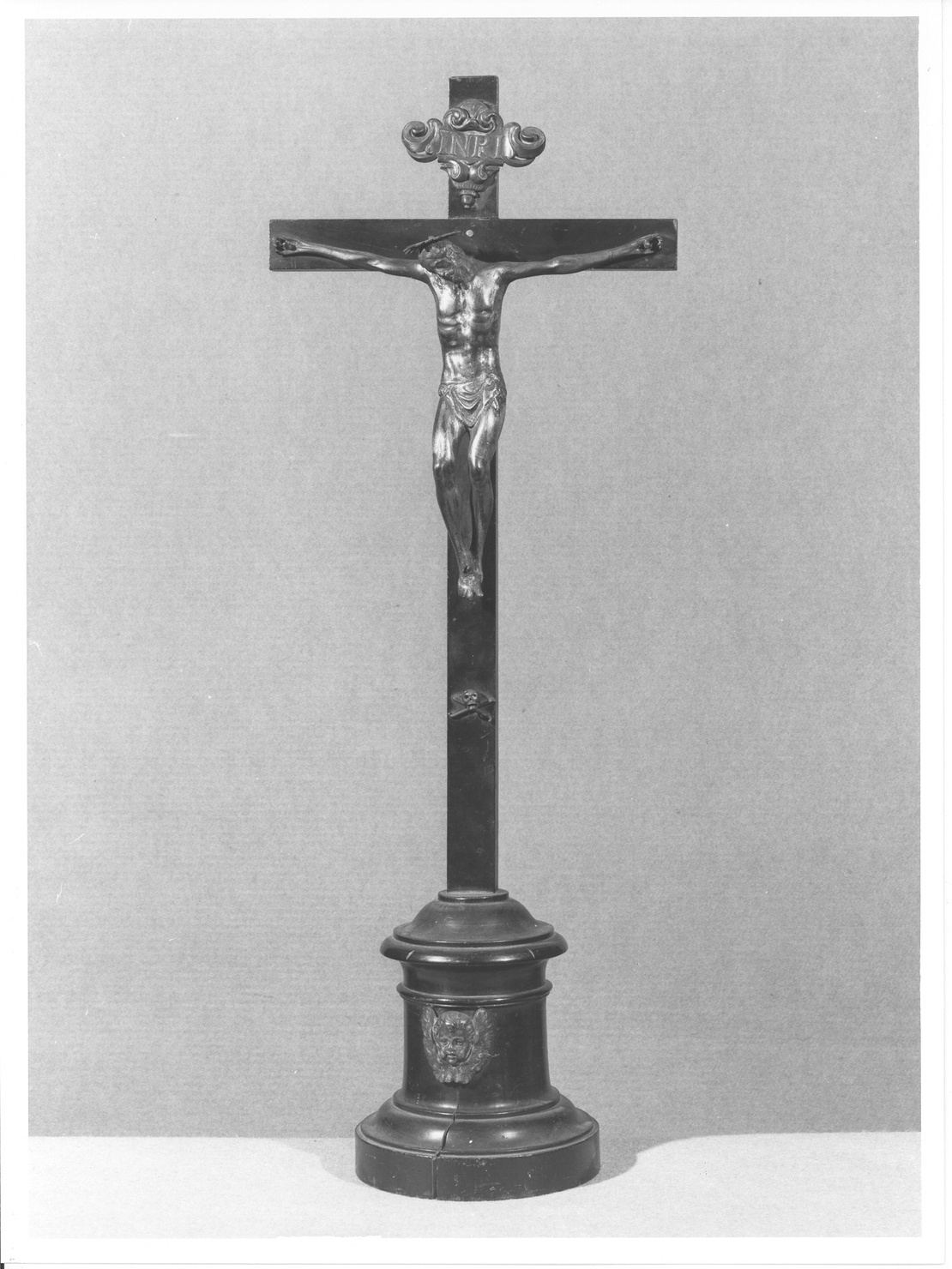 croce d'altare, opera isolata - ambito lombardo (seconda metà sec. XVIII)