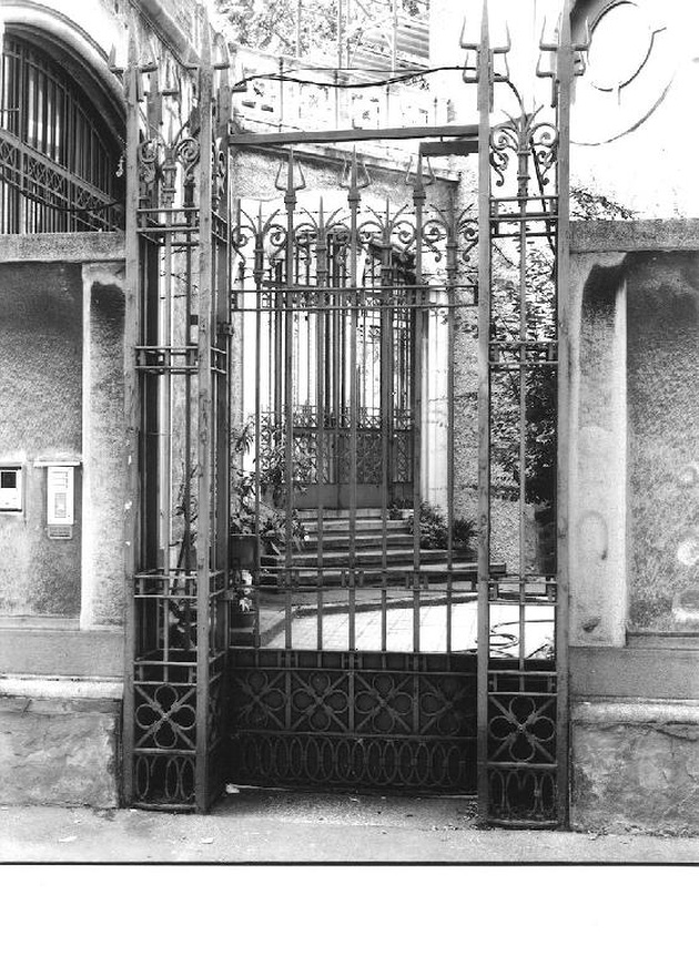 cancello, opera isolata - ambito lombardo (sec. XX)