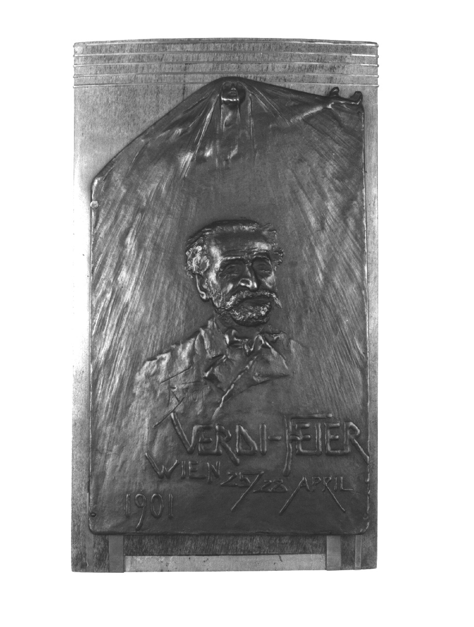 ritratto di Giuseppe Verdi, ritratto di Giuseppe Verdi (placchetta, opera isolata) - produzione austriaca (sec. XX)