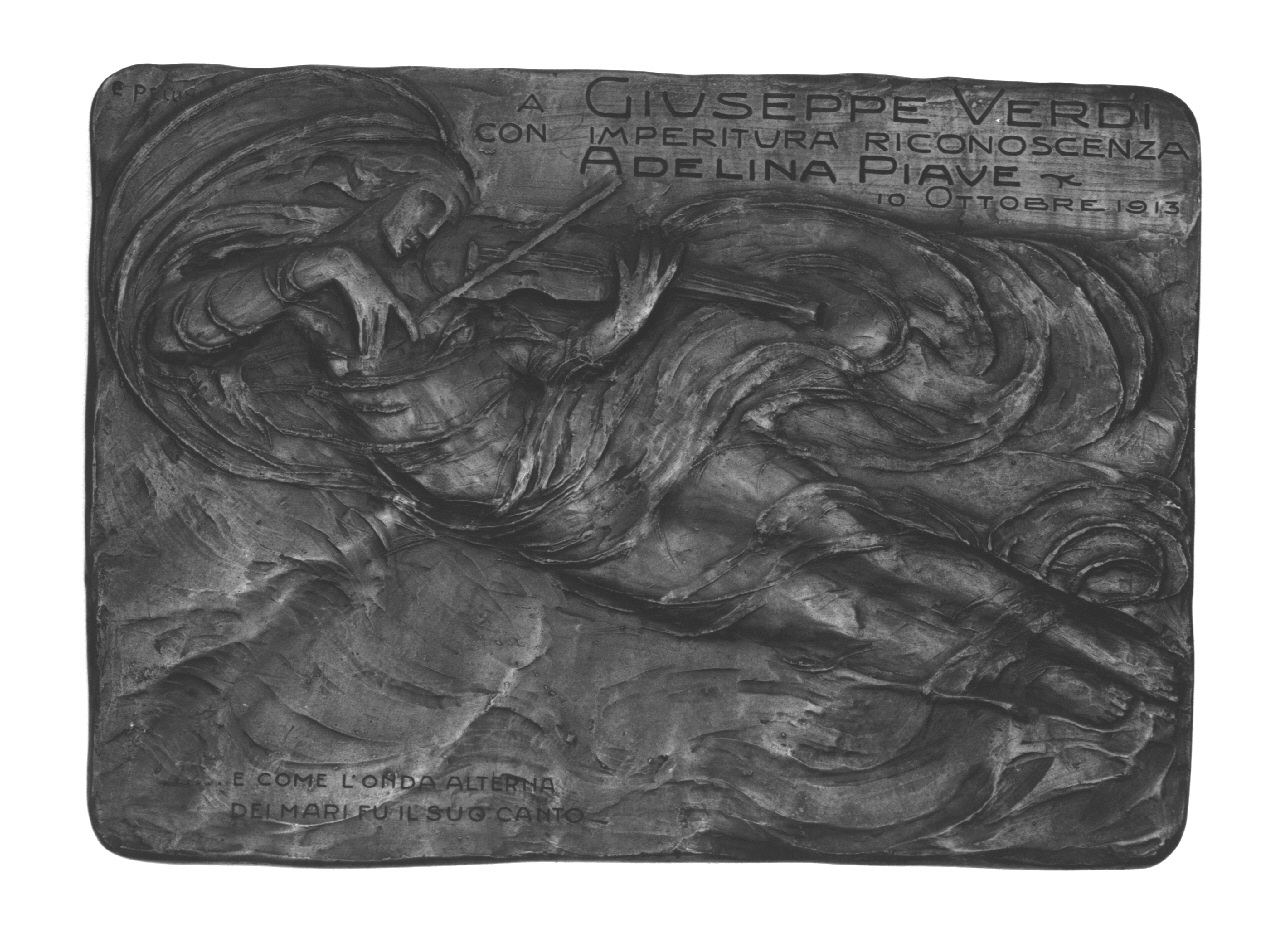 figura che suona il violino, figura che suona il violino (lastra, opera isolata) - produzione italiana (sec. XX)