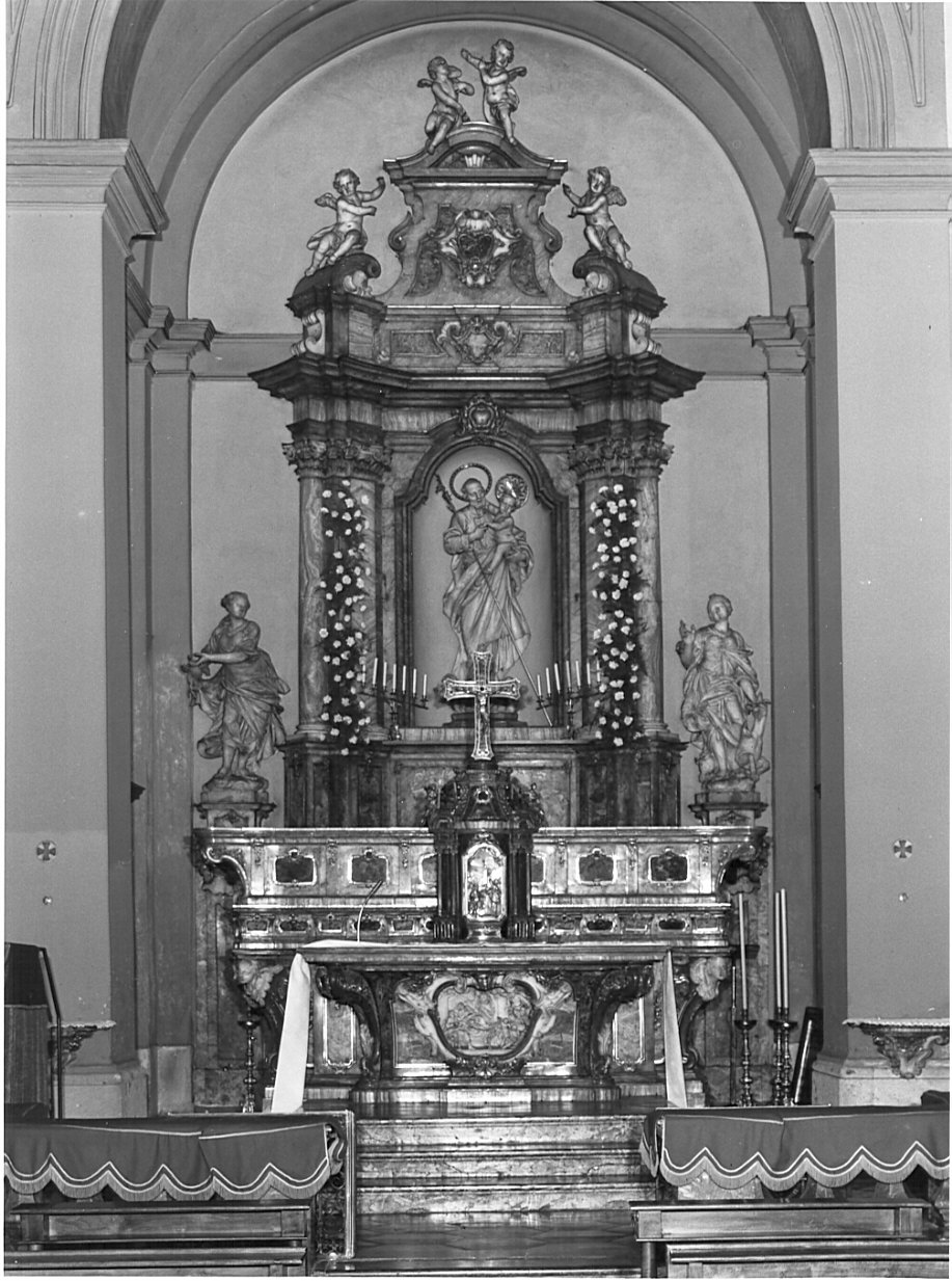 altare maggiore, complesso decorativo di Piana Isidoro Maria (attribuito) (sec. XVIII)