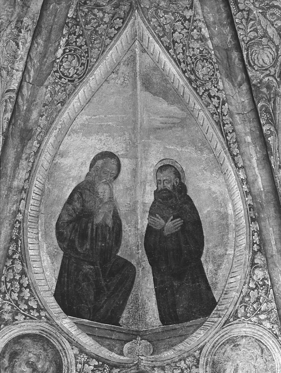 motivi decorativi vegetali e figure di monaci (dipinto, elemento d'insieme) di Montorfano Giovanni Donato (sec. XV)