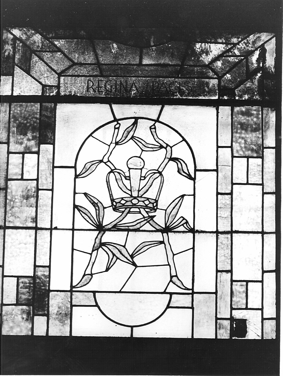 vetrata, opera isolata - bottega lombarda (sec. XX)