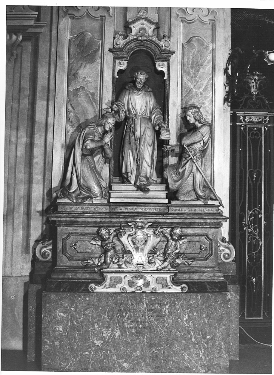 San Francesco d'Assisi consegna la Regola a San Luigi IX di Francia e a Sant'Elisabetta d'Ungheria (gruppo scultoreo, opera isolata) - bottega lombarda (sec. XX)