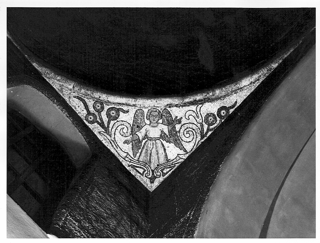 simbolo di San Matteo: angelo (decorazione musiva, elemento d'insieme) di Agazzi Camillo (sec. XIX)