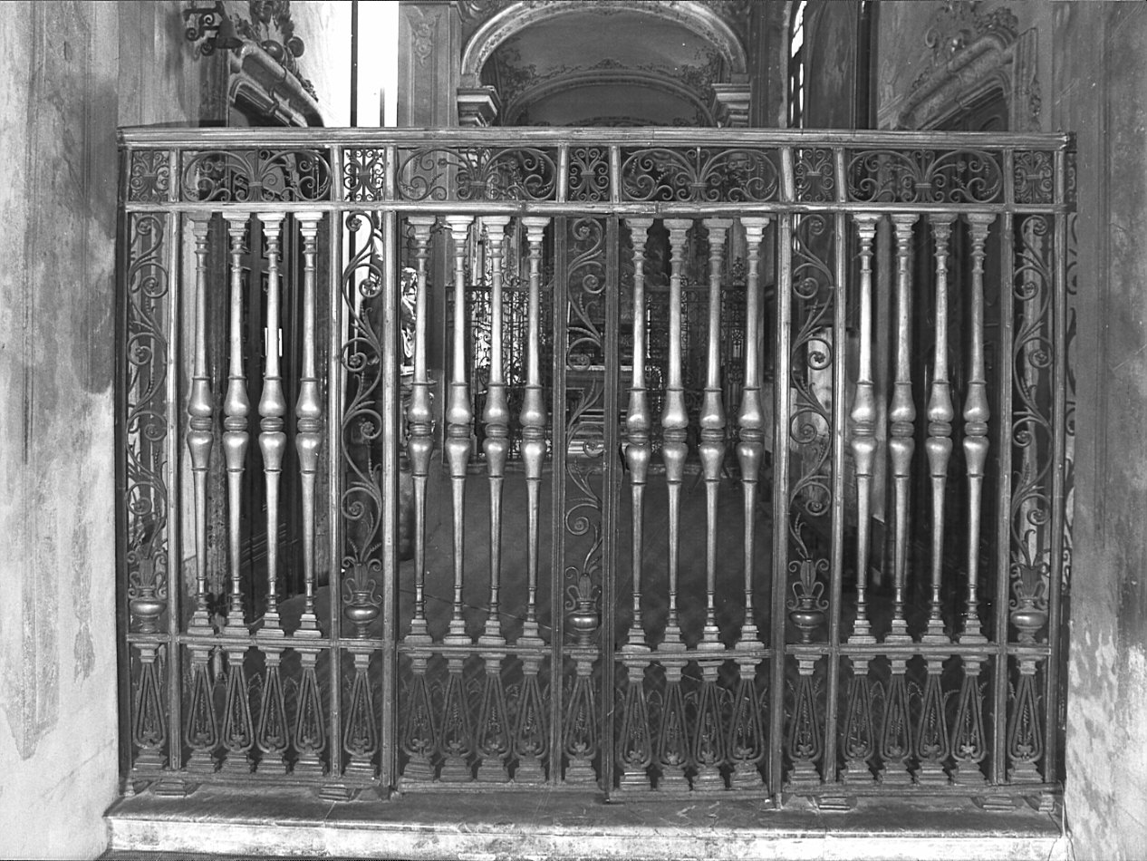 cancellata di cappella, serie - bottega lombarda (secc. XVIII/ XIX)