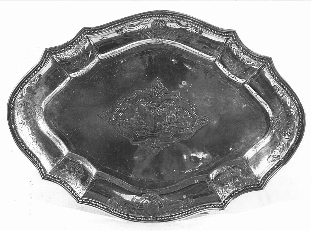 piatto, opera isolata - bottega lombarda (sec. XVIII)