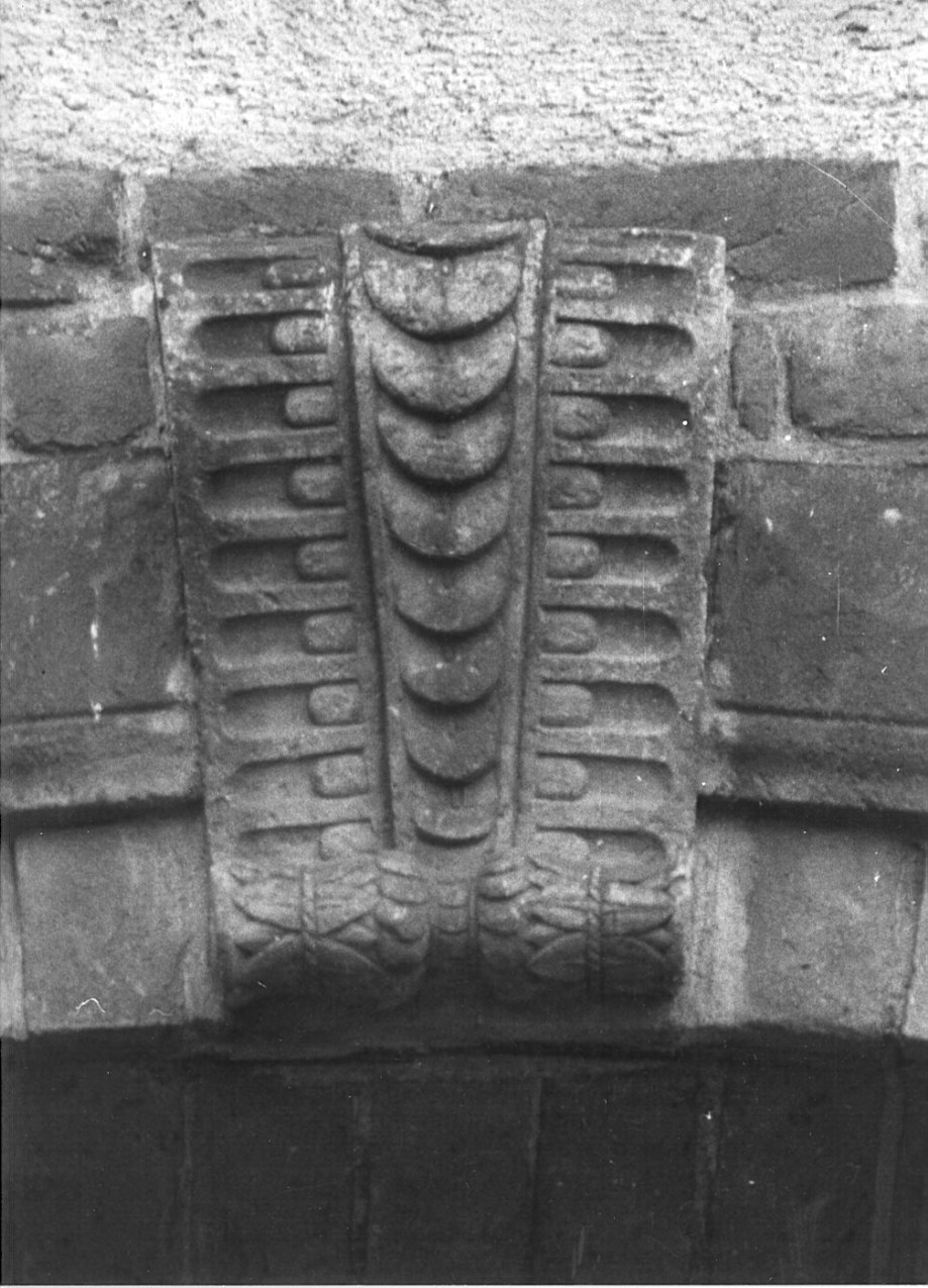 chiave d'arco, insieme di Battista da Mandello, Paolino da Mandello, Vairone Biagio (sec. XV)