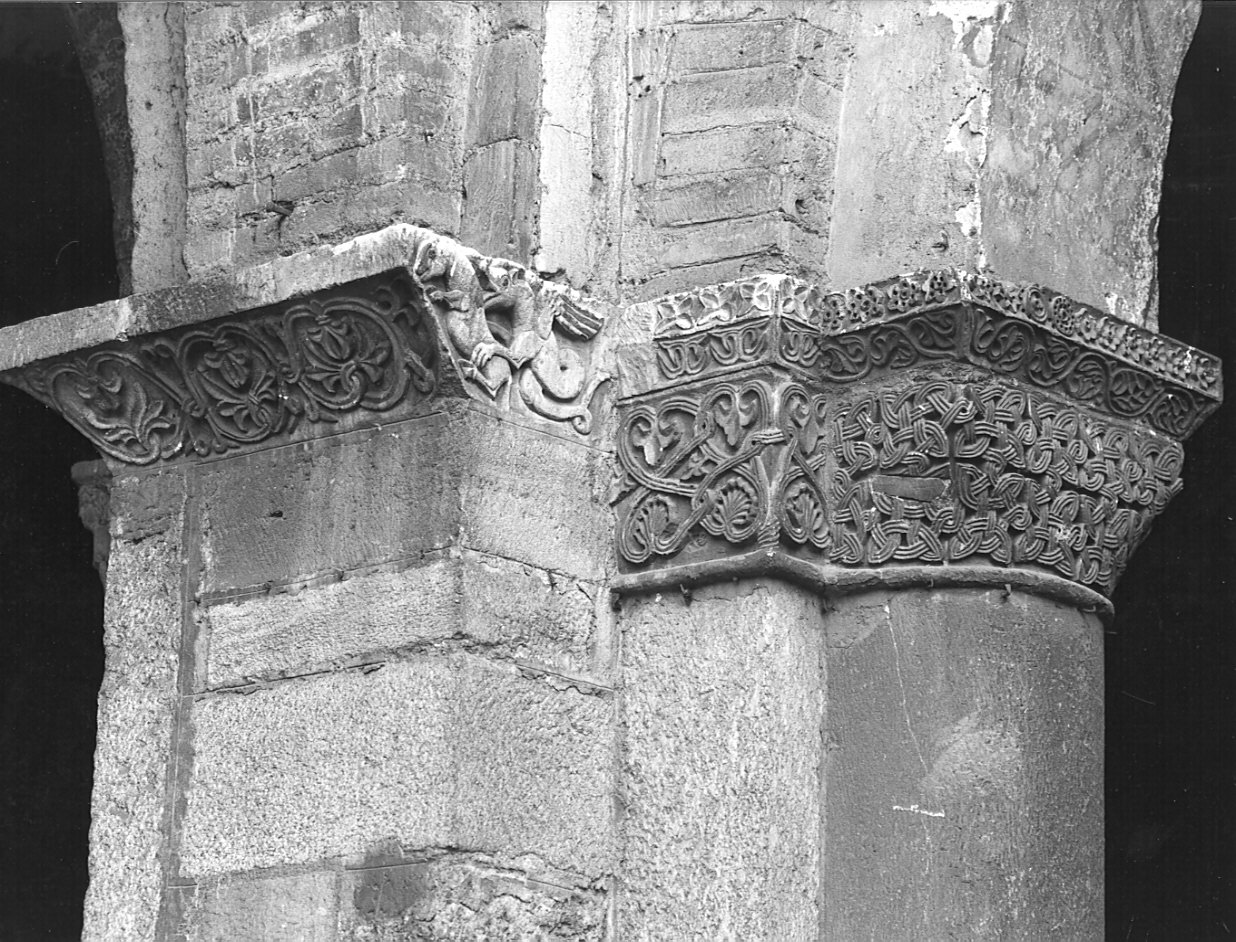 capitello, insieme - bottega milanese (sec. XI, sec. XVII)