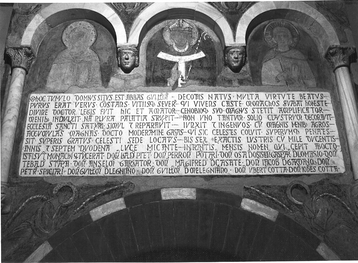 lapide tombale, elemento d'insieme - bottega lombarda (sec. XIII)