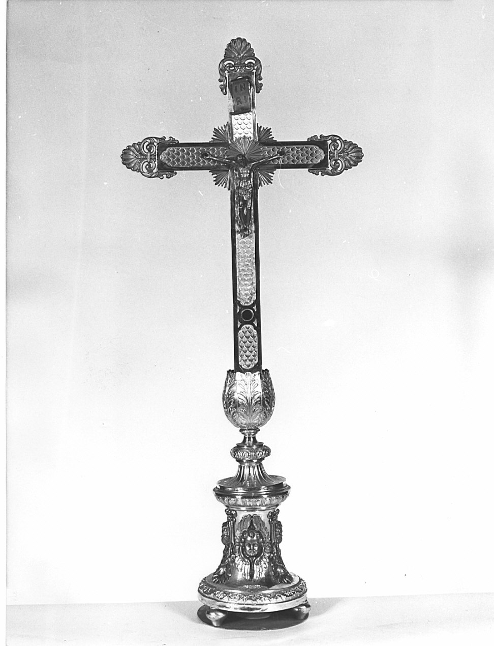 croce d'altare, opera isolata - bottega lombarda (prima metà sec. XIX)