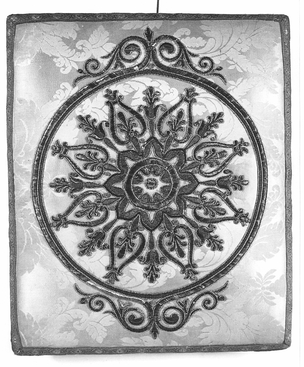 cuscino, opera isolata - manifattura lombarda (prima metà sec. XIX)