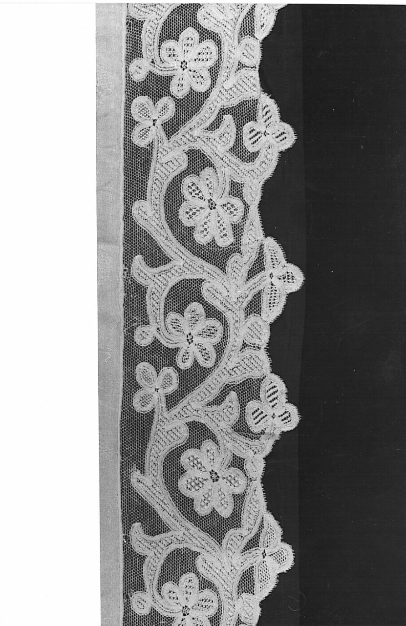 tovaglia d'altare, opera isolata - manifattura lombarda (fine/inizio secc. XIX/ XX)