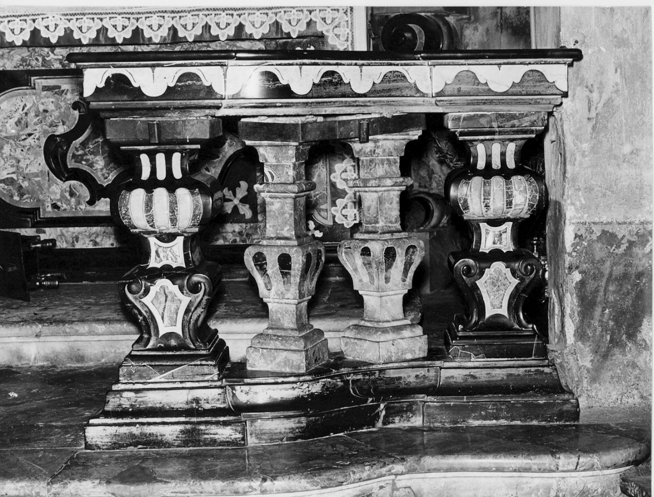 balaustrata di cappella, opera isolata - bottega lombarda (sec. XVIII)