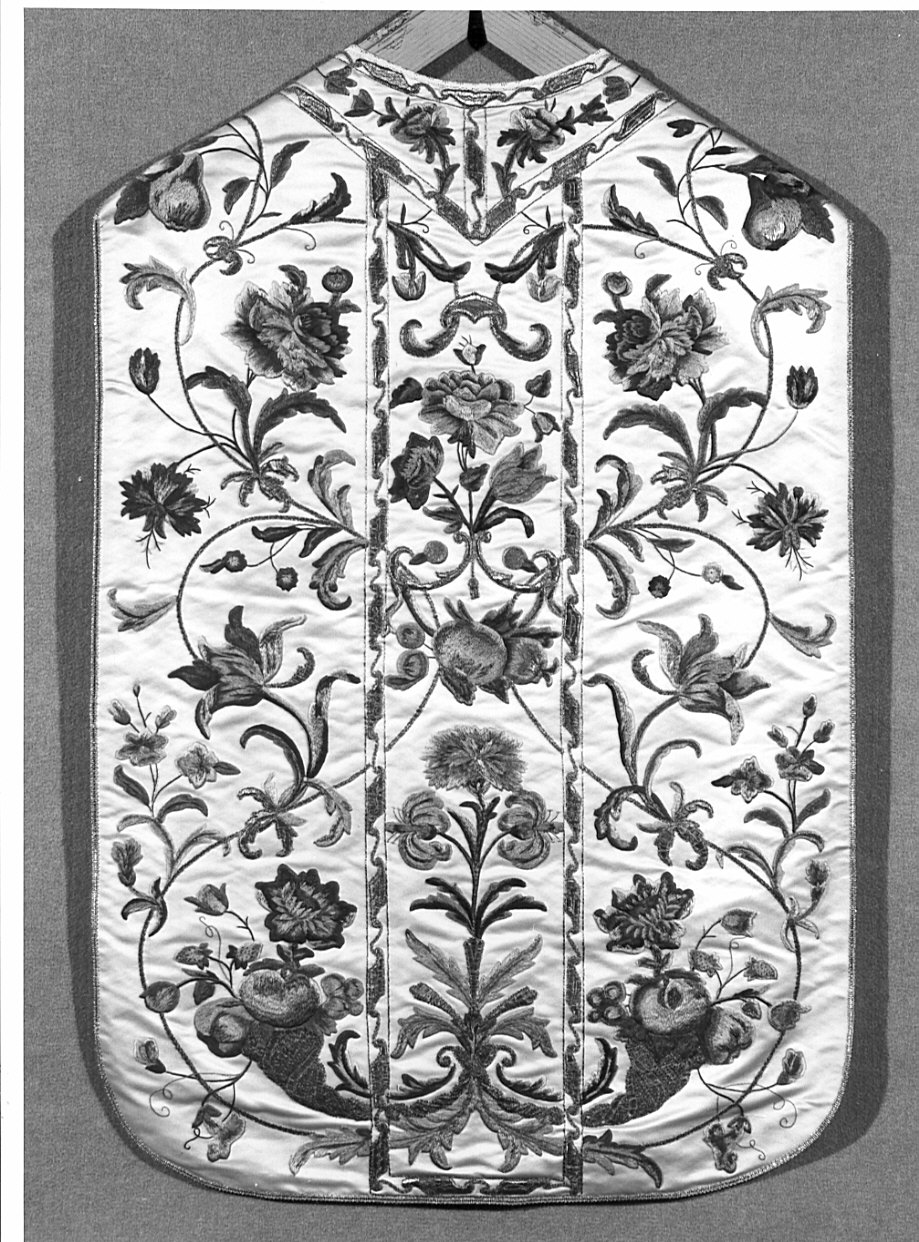 paramento liturgico, insieme - manifattura milanese (secondo quarto sec. XVIII, sec. XIX)