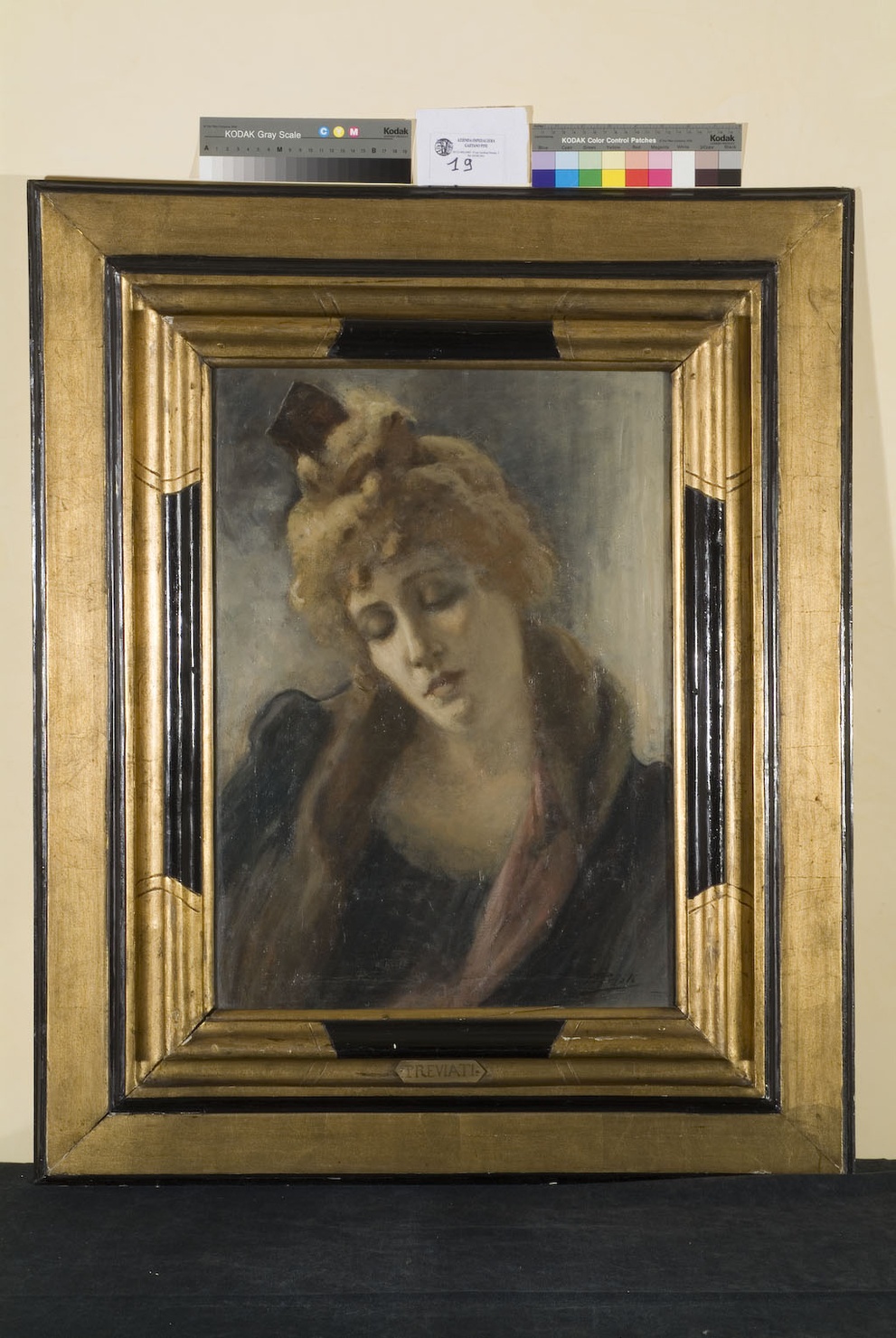 ritratto di donna (dipinto, opera isolata) di Previati Gaetano (prima metà sec. XX)