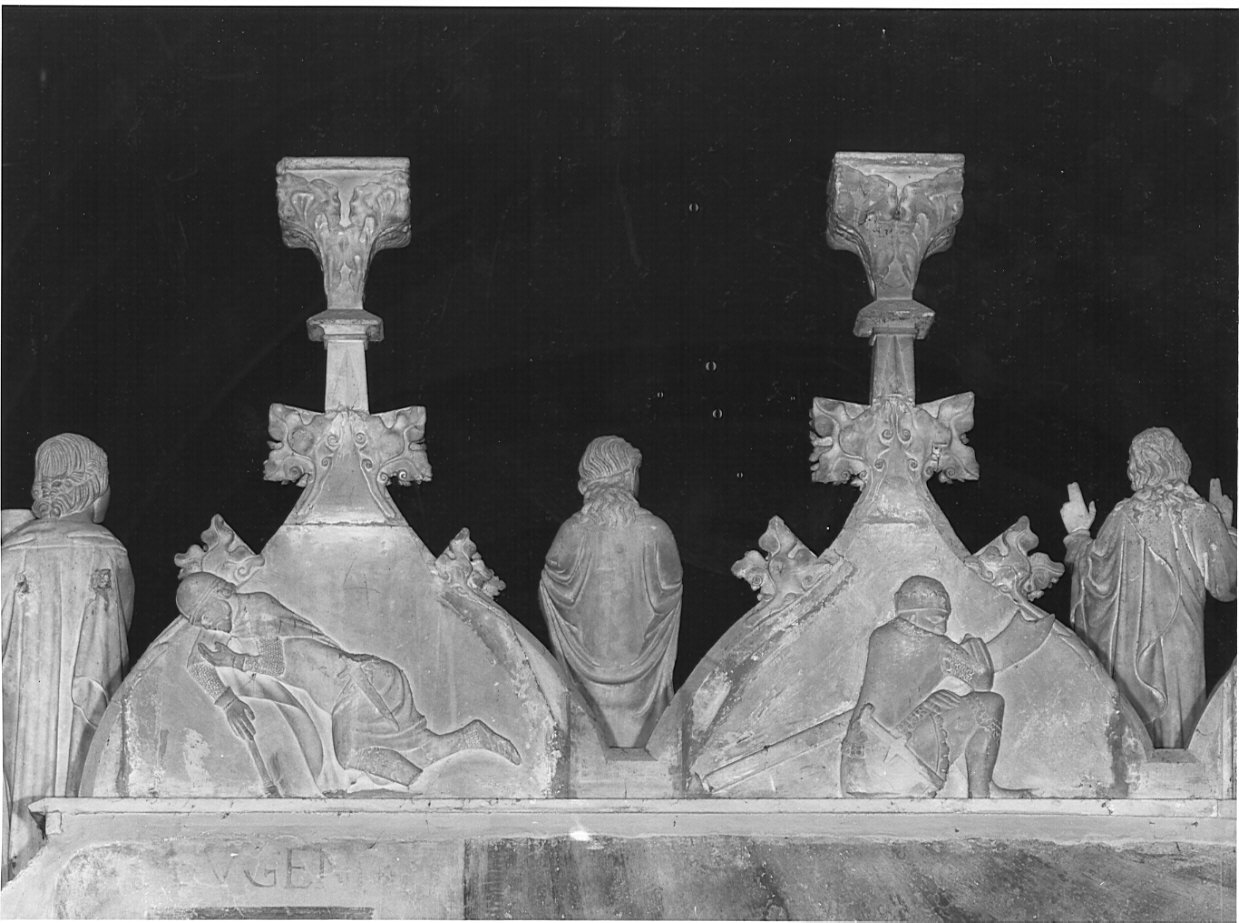 ancona della Passione, soldati sdraiati della Resurrezione (rilievo, elemento d'insieme) - bottega lombarda (fine sec. XIV)