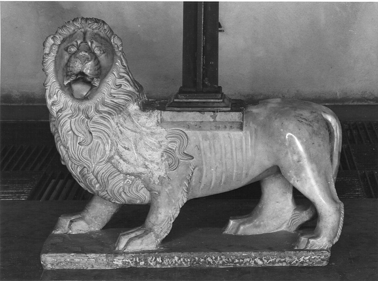 leone (scultura, opera isolata) - bottega Italia settentrionale (sec. XIV)