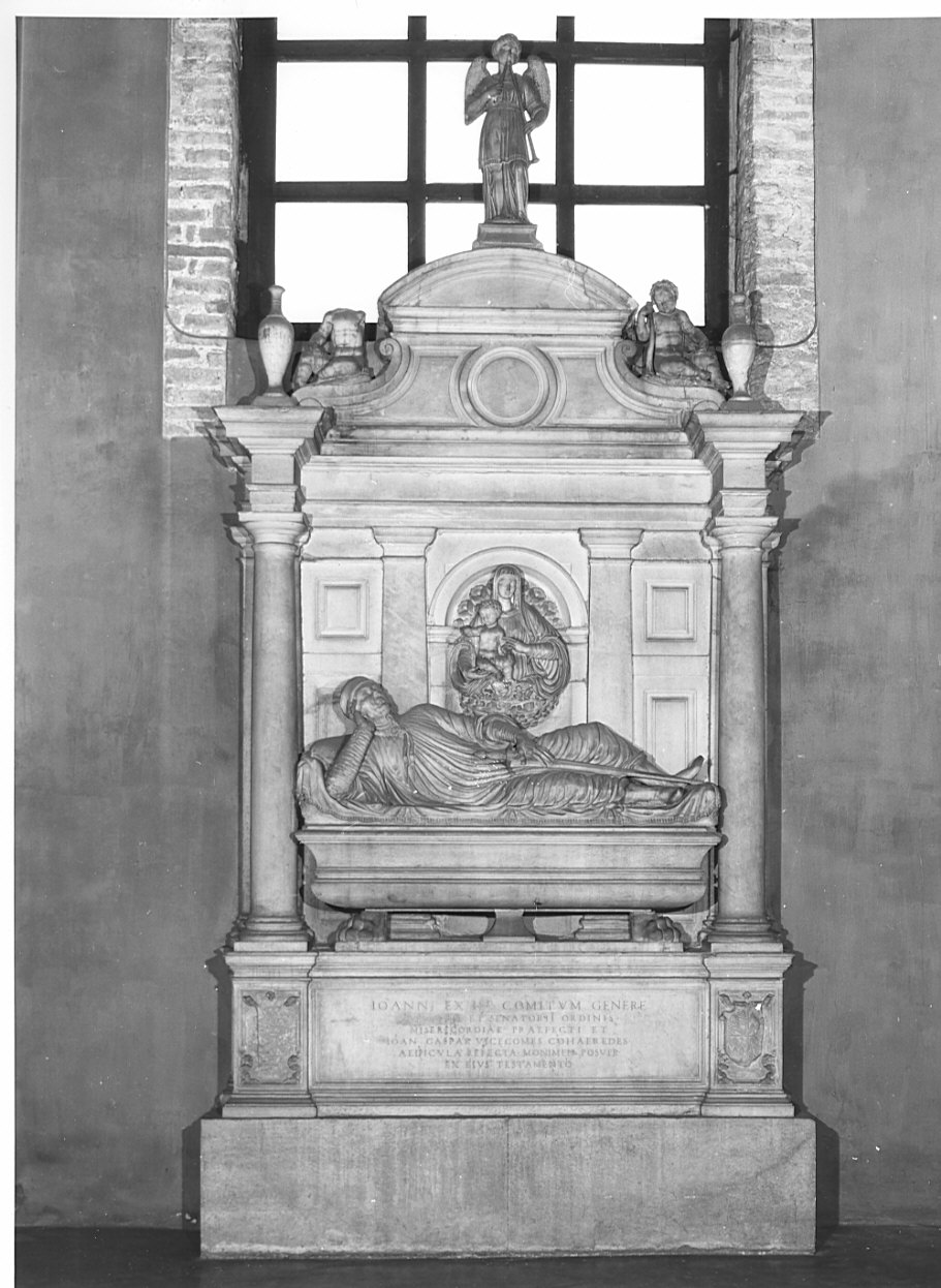 monumento funebre, insieme di Seregni Vincenzo detto Dell'Orto, Ferrari Marco detto Marco d'Agrate (sec. XVI)