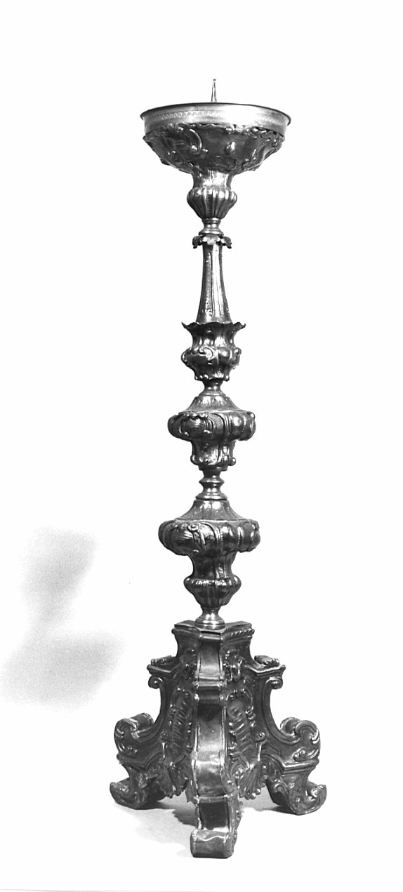 candeliere d'altare, serie - bottega lombarda (seconda metà sec. XVIII)